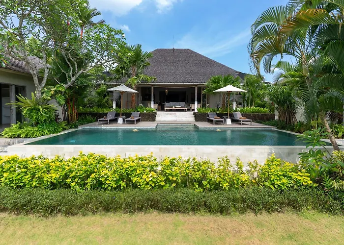 Bodhi Kulture - 5br Tropical Estate With Huge Infinity Pool In *
