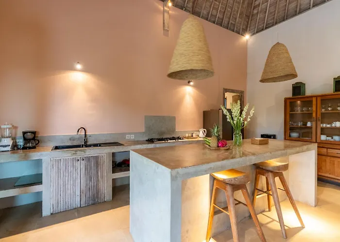 Villa Bodhi Kulture - 5br Tropical Estate With Huge Infinity Pool In