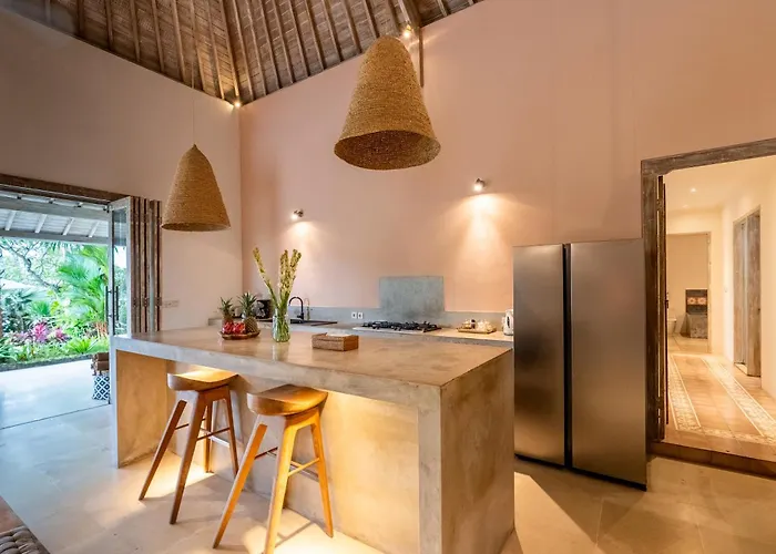 Bodhi Kulture - 5br Tropical Estate With Huge Infinity Pool In Villa *