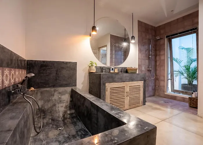 Bodhi Kulture - 5br Tropical Estate With Huge Infinity Pool In Villa *